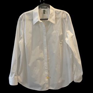Lauren, by Ralph Lauren Crisp white 100% cotton dress shirt. Barely worn.